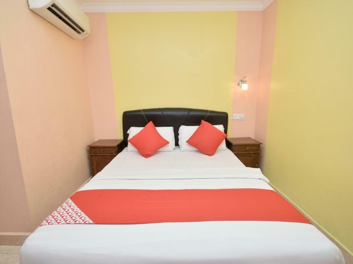 Oyo 892 Hotel Grand Nadia Labuan Exterior foto